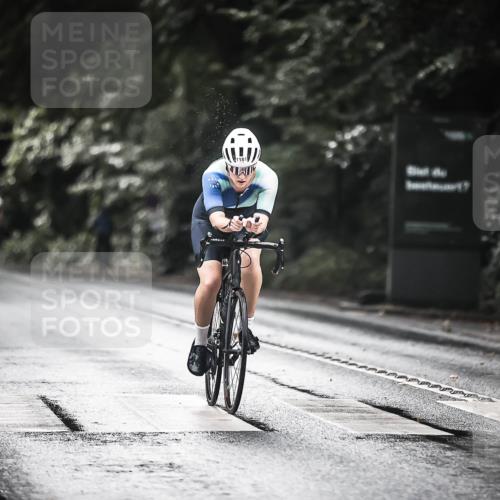 13.09.2026 - Stadtparktriathlon H.Heesch http://msf.ph/oto/10377520 13.09.2026 12:19:34 Radfahren 1045, 1098, 1112, 1134, 1148, 1158, 1181 meine-sportfotos.de
