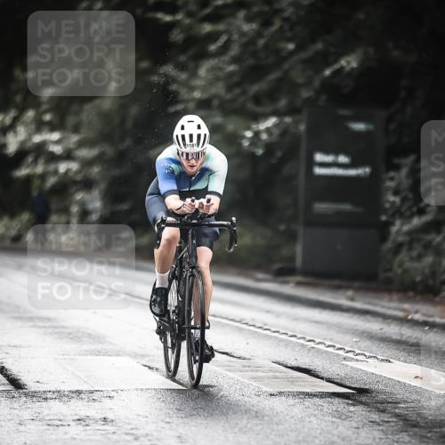 13.09.2026 - Stadtparktriathlon H.Heesch http://msf.ph/oto/10377529 13.09.2026 12:19:35 Radfahren 1045, 1098, 1112, 1134, 1148, 1158, 1177, 1181 meine-sportfotos.de