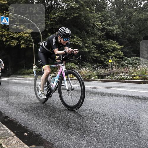 13.09.2026 - Stadtparktriathlon H.Heesch http://msf.ph/oto/10377534 13.09.2026 09:38:15 Radfahren 156, 193 meine-sportfotos.de