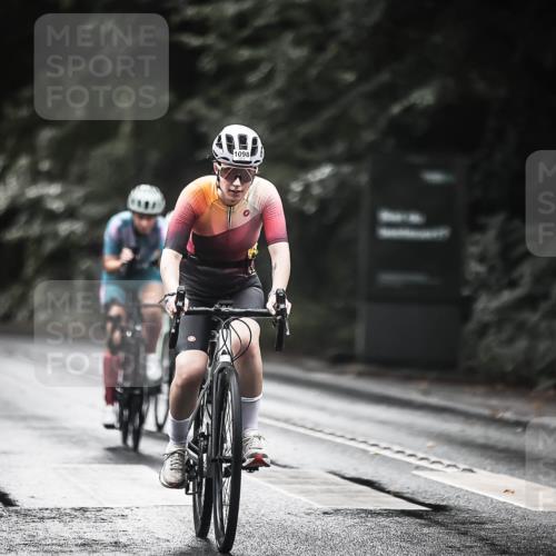 13.09.2026 - Stadtparktriathlon H.Heesch http://msf.ph/oto/10377562 13.09.2026 12:19:38 Radfahren 1045, 1098, 1112, 1134, 1148, 1158, 1177, 1181 meine-sportfotos.de