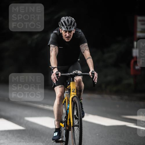 13.09.2026 - Stadtparktriathlon H.Heesch http://msf.ph/oto/10377570 13.09.2026 10:59:11 Radfahren 505, 530, 544, 583, 674, 677 meine-sportfotos.de