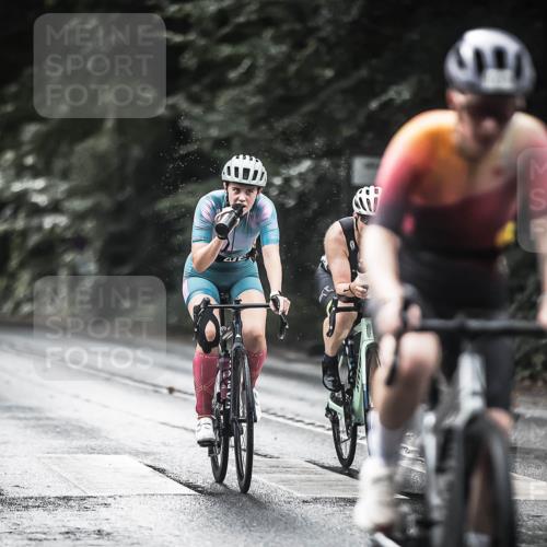 13.09.2026 - Stadtparktriathlon H.Heesch http://msf.ph/oto/10377576 13.09.2026 12:19:39 Radfahren 1045, 1098, 1112, 1148, 1158, 1177, 1181 meine-sportfotos.de