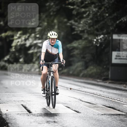 13.09.2026 - Stadtparktriathlon H.Heesch http://msf.ph/oto/10377598 13.09.2026 12:19:40 Radfahren 1045, 1098, 1112, 1177, 1181 meine-sportfotos.de