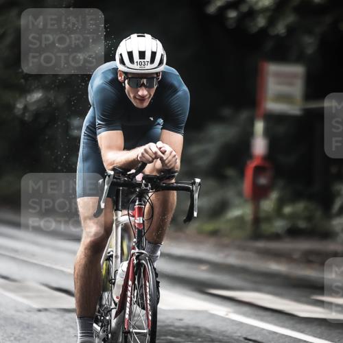 13.09.2026 - Stadtparktriathlon H.Heesch http://msf.ph/oto/10377658 13.09.2026 12:19:47 Radfahren 980, 1037, 1077, 1177 meine-sportfotos.de