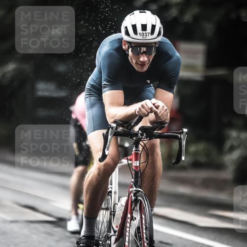13.09.2026 - Stadtparktriathlon H.Heesch http://msf.ph/oto/10377663 13.09.2026 12:19:48 Radfahren 980, 1037, 1077, 1137 meine-sportfotos.de