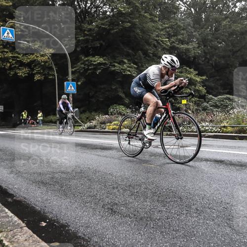 13.09.2026 - Stadtparktriathlon H.Heesch http://msf.ph/oto/10377680 13.09.2026 09:42:37 Radfahren 200 meine-sportfotos.de