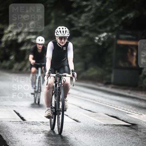 13.09.2026 - Stadtparktriathlon H.Heesch http://msf.ph/oto/10377693 13.09.2026 12:19:54 Radfahren 955, 970, 1077, 1090, 1137, 1157 meine-sportfotos.de