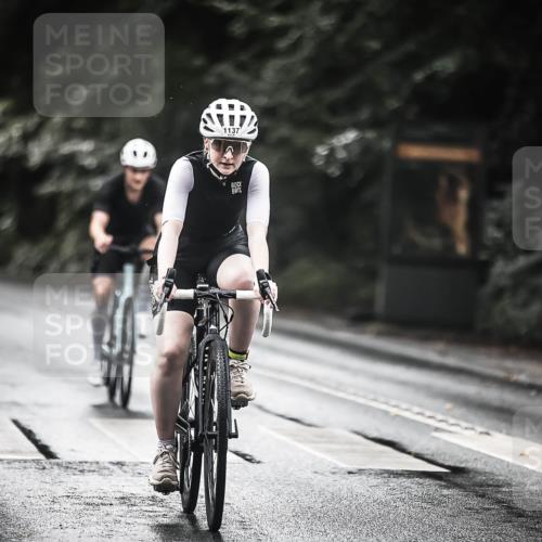 13.09.2026 - Stadtparktriathlon H.Heesch http://msf.ph/oto/10377698 13.09.2026 12:19:54 Radfahren 955, 970, 1077, 1090, 1137, 1157 meine-sportfotos.de