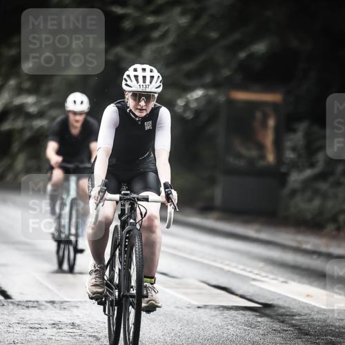 13.09.2026 - Stadtparktriathlon H.Heesch http://msf.ph/oto/10377705 13.09.2026 12:19:54 Radfahren 955, 970, 1077, 1090, 1137, 1157 meine-sportfotos.de