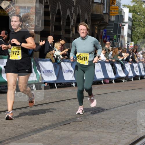 13.09.2026 - 21. swb-Marathon Bremen Strokosch-Dieckow http://msf.ph/oto/10377716 13.09.2026 11:03:34 Ziel 10092, 10150, 10195, 10237, 10309, 10528, 10531, 10598, 10715, 10724, 10727, 10904, 10959, 11070, 11493, 11676, 11830, 11836, 12068, 12184, 12185, 12214, 12421, 12432, 12483, 12611, 10090, 10091, 10327, 10429, 10569, 10796, 10950, 11595, 11868, 12074 meine-sportfotos.de