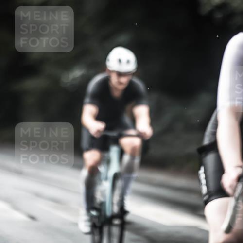13.09.2026 - Stadtparktriathlon H.Heesch http://msf.ph/oto/10377718 13.09.2026 12:19:55 Radfahren 955, 970, 1047, 1077, 1090, 1137, 1138, 1157 meine-sportfotos.de