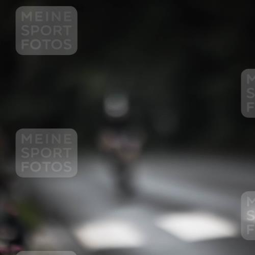 13.09.2026 - Stadtparktriathlon H.Heesch http://msf.ph/oto/10377719 13.09.2026 10:59:23 Radfahren 481, 564, 614 meine-sportfotos.de