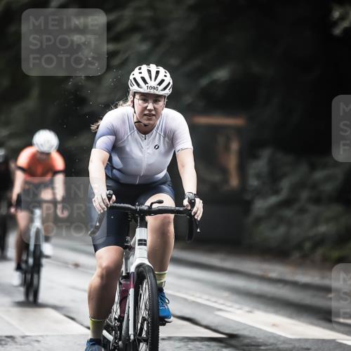 13.09.2026 - Stadtparktriathlon H.Heesch http://msf.ph/oto/10377733 13.09.2026 12:19:57 Radfahren 880, 955, 970, 985, 1047, 1067, 1090, 1137, 1138, 1157 meine-sportfotos.de