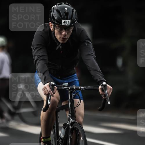 13.09.2026 - Stadtparktriathlon H.Heesch http://msf.ph/oto/10377734 13.09.2026 10:59:26 Radfahren 481, 564, 599 meine-sportfotos.de