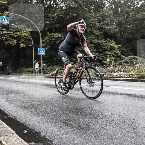 13.09.2026 - Stadtparktriathlon H.Heesch http://msf.ph/oto/10377739 13.09.2026 09:45:31 Radfahren 150 meine-sportfotos.de
