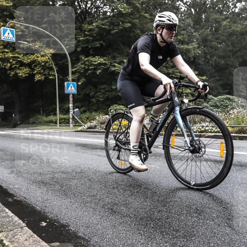 13.09.2026 - Stadtparktriathlon H.Heesch http://msf.ph/oto/10377752 13.09.2026 09:48:09 Radfahren 284 meine-sportfotos.de