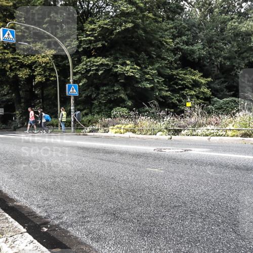 13.09.2026 - Stadtparktriathlon H.Heesch http://msf.ph/oto/10377797 13.09.2026 10:45:51 Radfahren 406, 429, 487, 543, 550 meine-sportfotos.de
