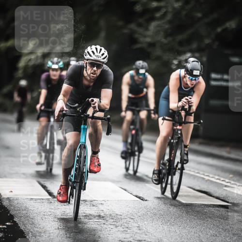 13.09.2026 - Stadtparktriathlon H.Heesch http://msf.ph/oto/10377808 13.09.2026 12:20:06 Radfahren 880, 938, 955, 985, 1024, 1028, 1047, 1056, 1067, 1087, 1120, 1138, 1149, 1187 meine-sportfotos.de