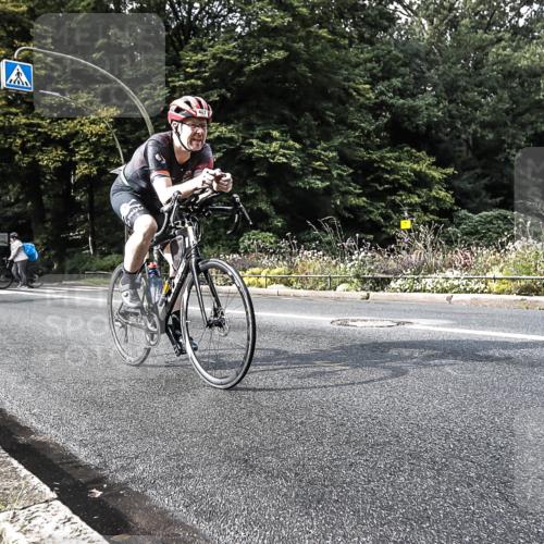 13.09.2026 - Stadtparktriathlon H.Heesch http://msf.ph/oto/10377816 13.09.2026 10:45:53 Radfahren 406, 429, 487 meine-sportfotos.de
