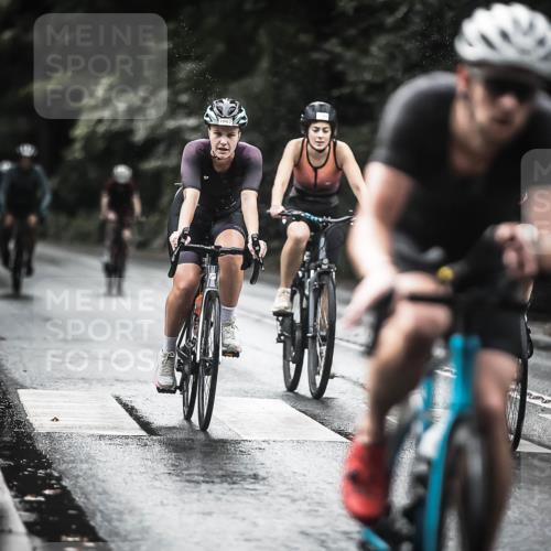 13.09.2026 - Stadtparktriathlon H.Heesch http://msf.ph/oto/10377818 13.09.2026 12:20:07 Radfahren 880, 938, 985, 1024, 1028, 1047, 1056, 1067, 1087, 1120, 1138, 1149, 1187 meine-sportfotos.de