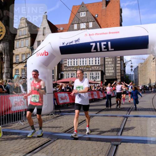 13.09.2026 - 21. swb-Marathon Bremen Tim E. http://msf.ph/oto/10377837 13.09.2026 13:13:31 Ziel 280, 313, 621, 868, 987, 1207, 2130, 2498, 2962, 3566, 3625, 4582, 5345, 5769, 6038, 6394, 7874, 8197, 8291, 8419, 8464, 9092 meine-sportfotos.de