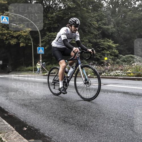 13.09.2026 - Stadtparktriathlon H.Heesch http://msf.ph/oto/10377840 13.09.2026 09:50:42 Radfahren 215, 312 meine-sportfotos.de