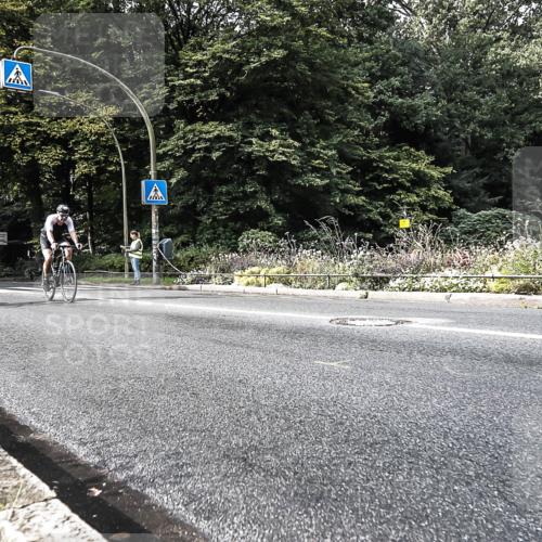 13.09.2026 - Stadtparktriathlon H.Heesch http://msf.ph/oto/10377861 13.09.2026 10:46:04 Radfahren 361, 566 meine-sportfotos.de