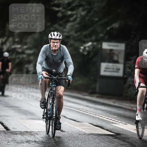 13.09.2026 - Stadtparktriathlon H.Heesch http://msf.ph/oto/10377863 13.09.2026 12:20:11 Radfahren 844, 938, 949, 1004, 1024, 1051, 1056, 1087, 1120, 1149, 1187 meine-sportfotos.de