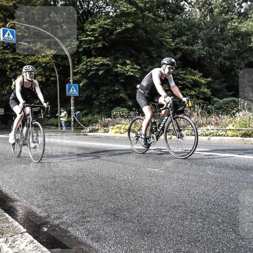 13.09.2026 - Stadtparktriathlon H.Heesch http://msf.ph/oto/10377869 13.09.2026 10:46:05 Radfahren 361, 566, 571 meine-sportfotos.de