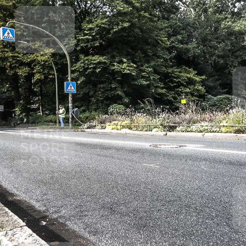 13.09.2026 - Stadtparktriathlon H.Heesch http://msf.ph/oto/10377889 13.09.2026 10:46:06 Radfahren 361, 566, 571 meine-sportfotos.de