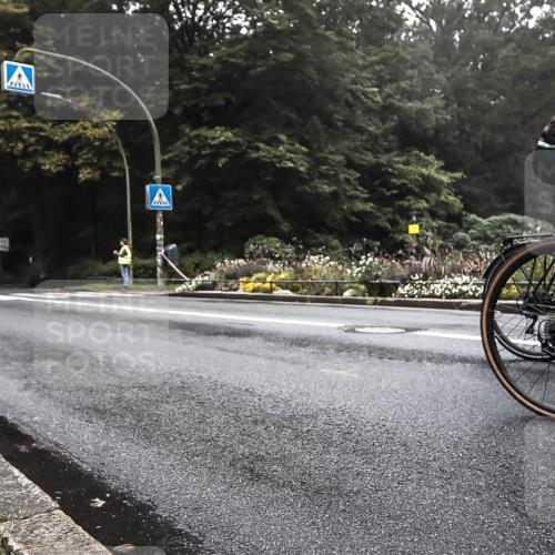13.09.2026 - Stadtparktriathlon H.Heesch http://msf.ph/oto/10377896 13.09.2026 09:51:42 Radfahren 213, 262, 264, 287, 296, 313 meine-sportfotos.de