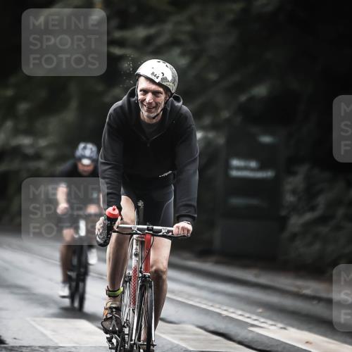 13.09.2026 - Stadtparktriathlon H.Heesch http://msf.ph/oto/10377907 13.09.2026 12:20:15 Radfahren 844, 938, 949, 1004, 1051, 1120, 1123, 1128 meine-sportfotos.de