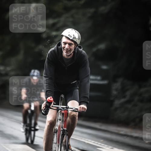 13.09.2026 - Stadtparktriathlon H.Heesch http://msf.ph/oto/10377911 13.09.2026 12:20:16 Radfahren 844, 938, 949, 1004, 1051, 1088, 1120, 1123, 1128 meine-sportfotos.de