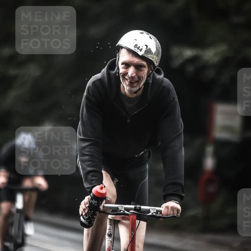 13.09.2026 - Stadtparktriathlon H.Heesch http://msf.ph/oto/10377929 13.09.2026 12:20:16 Radfahren 844, 938, 949, 1004, 1051, 1088, 1120, 1123, 1128 meine-sportfotos.de