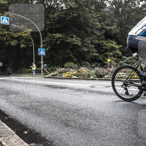 13.09.2026 - Stadtparktriathlon H.Heesch http://msf.ph/oto/10377965 13.09.2026 09:52:34 Radfahren 241, 341 meine-sportfotos.de