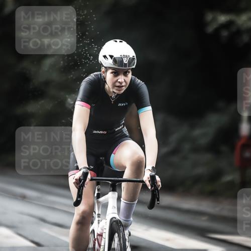 13.09.2026 - Stadtparktriathlon H.Heesch http://msf.ph/oto/10377980 13.09.2026 12:20:22 Radfahren 844, 1051, 1088, 1123, 1128, 1164 meine-sportfotos.de