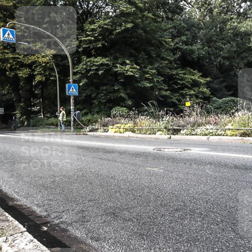 13.09.2026 - Stadtparktriathlon H.Heesch http://msf.ph/oto/10377984 13.09.2026 10:46:17 Radfahren 351, 372, 377, 381, 420 meine-sportfotos.de