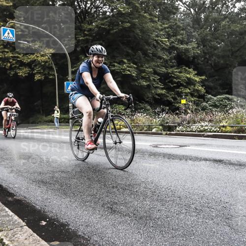 13.09.2026 - Stadtparktriathlon H.Heesch http://msf.ph/oto/10377998 13.09.2026 09:52:50 Radfahren 228, 255, 256, 308, 323 meine-sportfotos.de