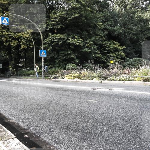 13.09.2026 - Stadtparktriathlon H.Heesch http://msf.ph/oto/10378012 13.09.2026 10:46:19 Radfahren 377, 420, 464 meine-sportfotos.de