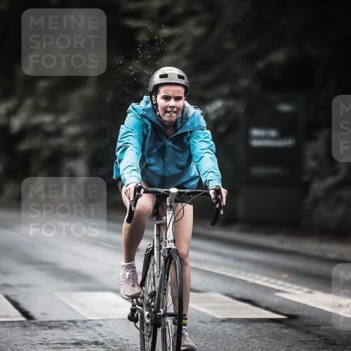 13.09.2026 - Stadtparktriathlon H.Heesch http://msf.ph/oto/10378013 13.09.2026 12:20:30 Radfahren 1091, 1164 meine-sportfotos.de
