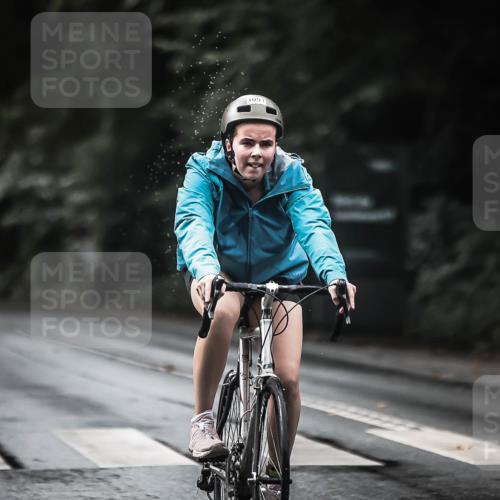 13.09.2026 - Stadtparktriathlon H.Heesch http://msf.ph/oto/10378021 13.09.2026 12:20:30 Radfahren 1091, 1164 meine-sportfotos.de