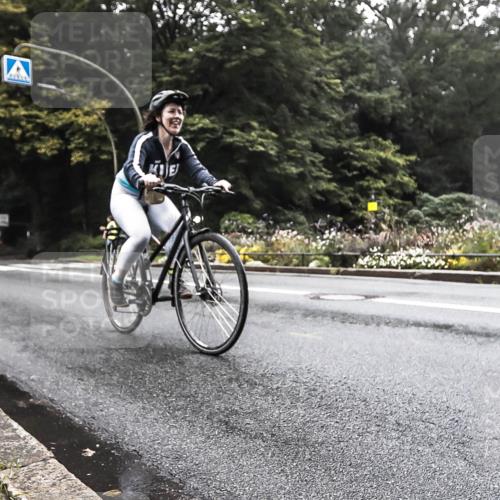 13.09.2026 - Stadtparktriathlon H.Heesch http://msf.ph/oto/10378025 13.09.2026 09:53:13 Radfahren 233, 326 meine-sportfotos.de