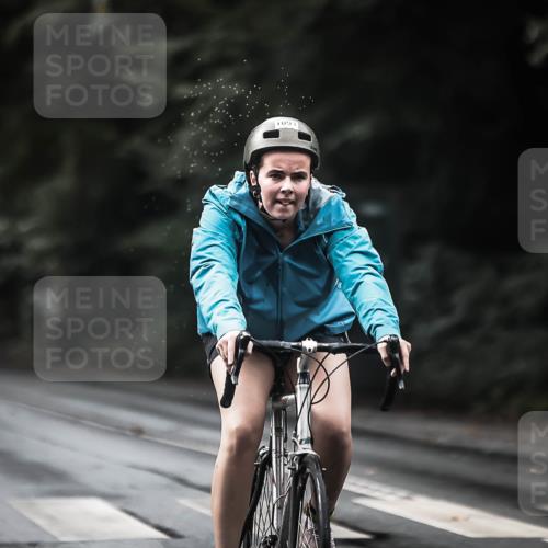 13.09.2026 - Stadtparktriathlon H.Heesch http://msf.ph/oto/10378030 13.09.2026 12:20:30 Radfahren 1091, 1164 meine-sportfotos.de
