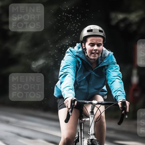 13.09.2026 - Stadtparktriathlon H.Heesch http://msf.ph/oto/10378040 13.09.2026 12:20:30 Radfahren 1091, 1164 meine-sportfotos.de