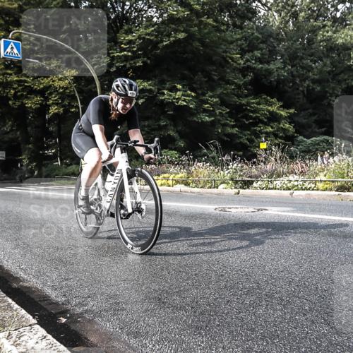 13.09.2026 - Stadtparktriathlon H.Heesch http://msf.ph/oto/10378041 13.09.2026 10:46:21 Radfahren 464 meine-sportfotos.de
