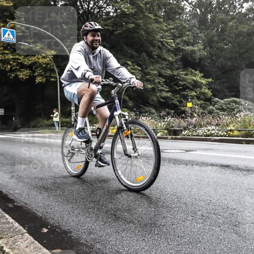 13.09.2026 - Stadtparktriathlon H.Heesch http://msf.ph/oto/10378046 13.09.2026 09:53:42 Radfahren 329 meine-sportfotos.de