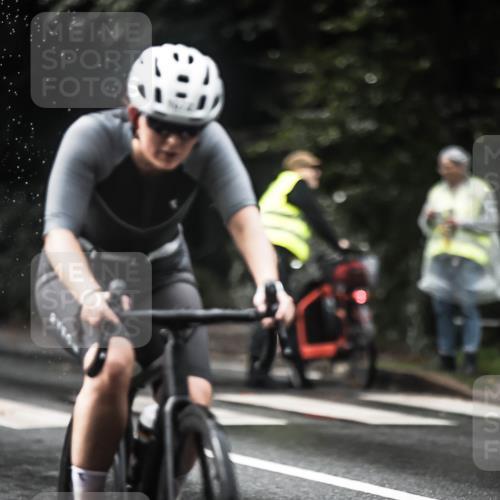 13.09.2026 - Stadtparktriathlon H.Heesch http://msf.ph/oto/10378059 13.09.2026 12:20:38 Radfahren 849, 999, 1007, 1072, 1084, 1113 meine-sportfotos.de