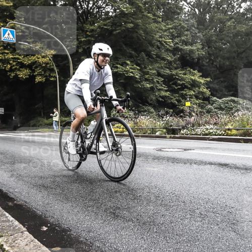 13.09.2026 - Stadtparktriathlon H.Heesch http://msf.ph/oto/10378066 13.09.2026 09:53:53 Radfahren 243, 251, 274, 289 meine-sportfotos.de