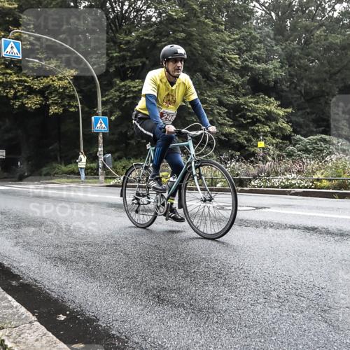 13.09.2026 - Stadtparktriathlon H.Heesch http://msf.ph/oto/10378120 13.09.2026 09:54:25 Radfahren 223, 226, 298, 302, 317 meine-sportfotos.de