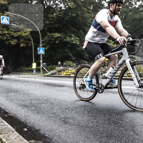 13.09.2026 - Stadtparktriathlon H.Heesch http://msf.ph/oto/10378141 13.09.2026 09:54:48 Radfahren 249, 276, 334 meine-sportfotos.de